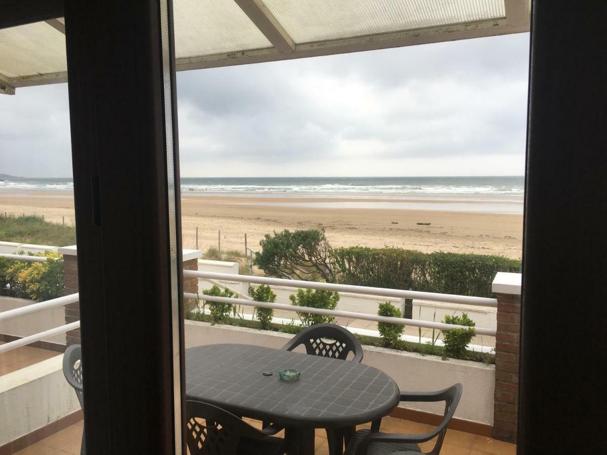 Apartamento Edificio La Playa Apartment Santona Bagian luar foto