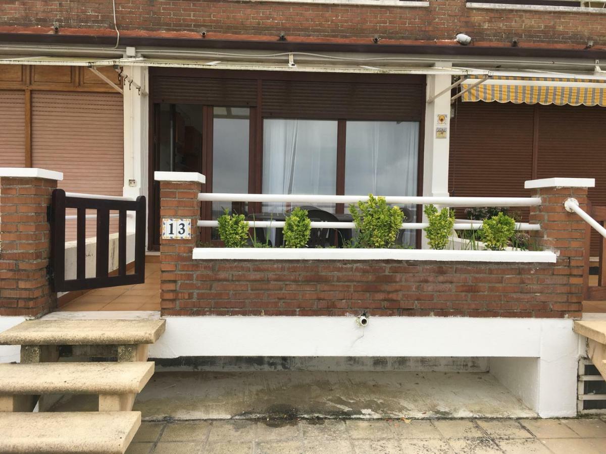 Apartamento Edificio La Playa Apartment Santona Bagian luar foto